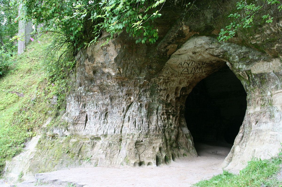Helme caves